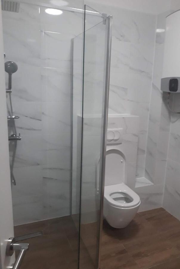 Apartments Orsula Near Old Town 시베니크 외부 사진