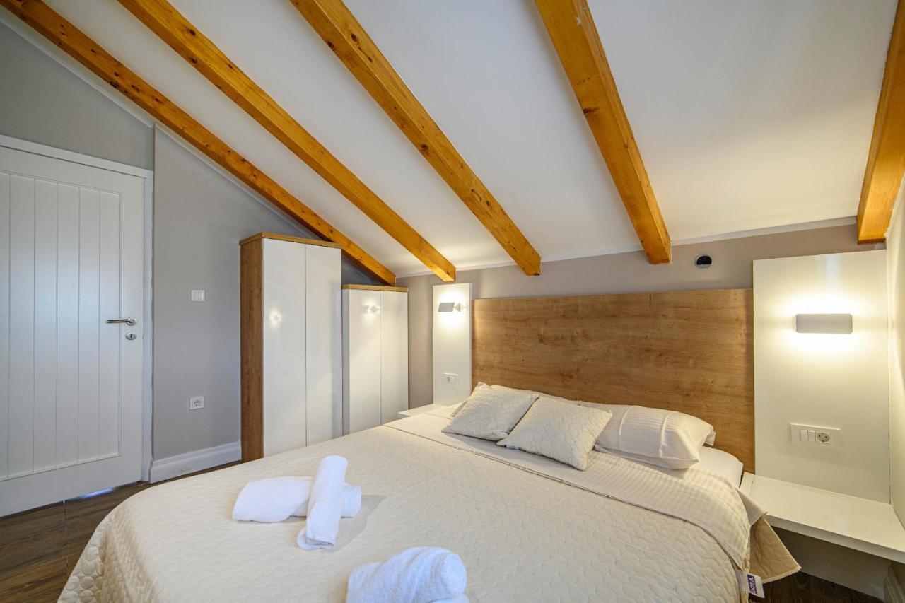 Apartments Orsula Near Old Town 시베니크 외부 사진