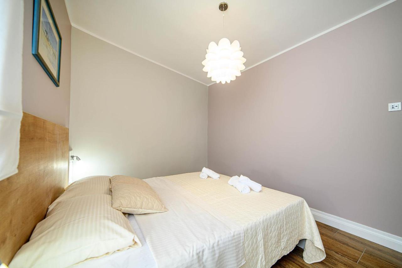 Apartments Orsula Near Old Town 시베니크 외부 사진